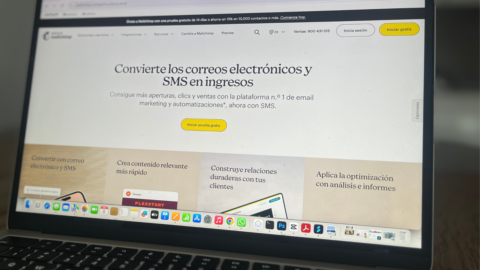 Email Marketing for Small Businesses: Turning Contacts into Loyal Customers